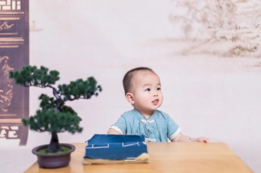 松原满月宝宝放屁臭 松原满月宝宝放屁臭